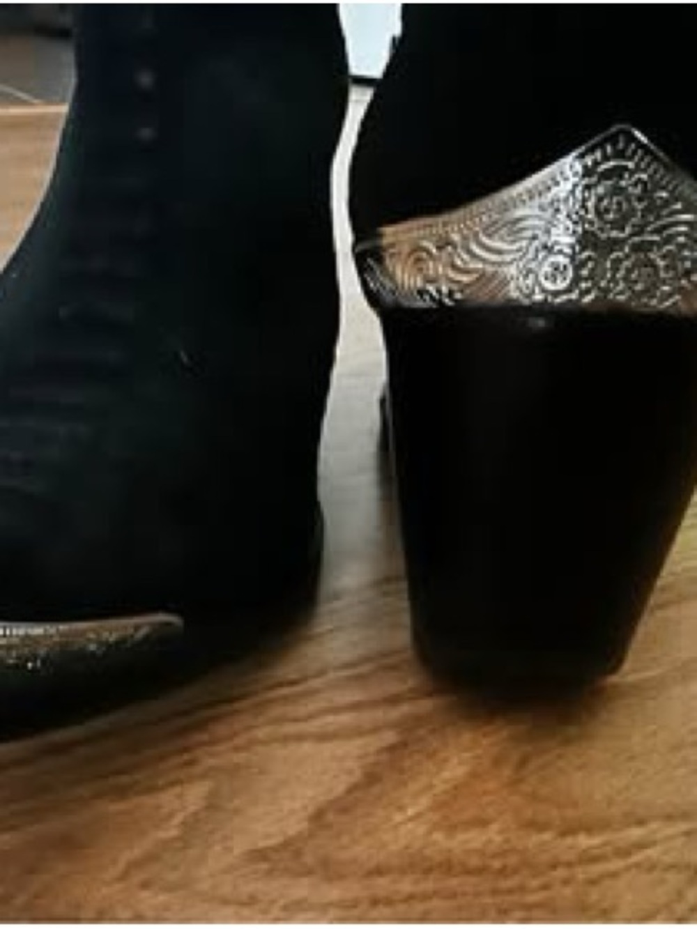 Jeffery Campbell Textured Ankle Boots - Black w/ Silver Accents - Woman’s Sz 8.5 - Picture 4 of 5